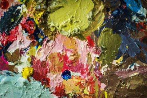 How to Revive Acrylic Paint: Exploring the Art of Restoration and Creative Possibilities